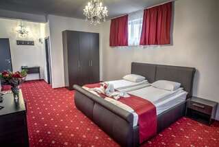 Отель Hotel Elisabeta Бухарест Двухместный номер с 2 отдельными кроватями-1